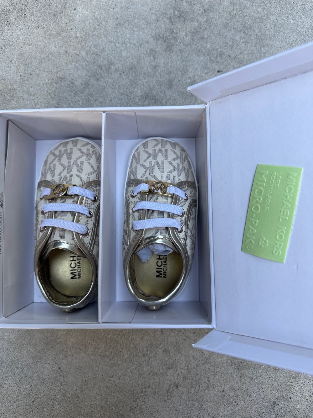 Michael Kors Baby Girls Metallic Logo Sneaker - Silver/White